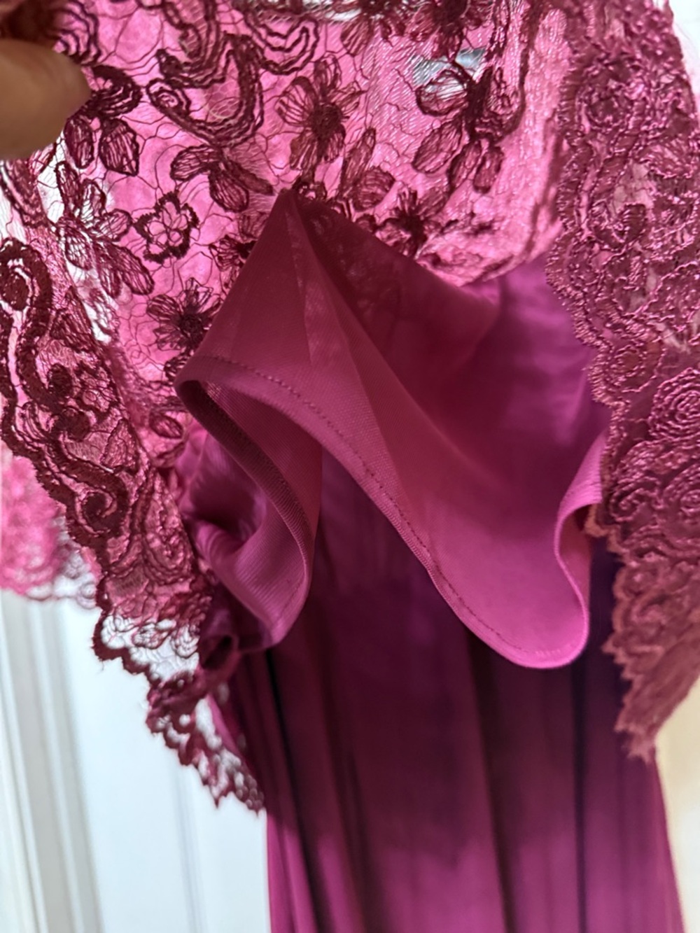 Elegant Lace Overlay Chiffon Dress in Deep Berry - Picture 5 of 11